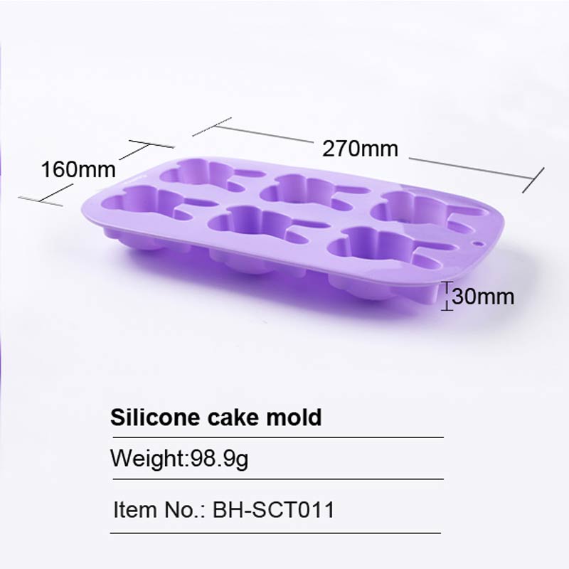 Bake Cake in Silicone Mould
