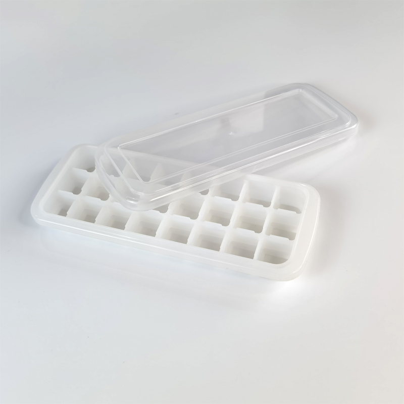 Ice Cube Tray Silicone with Lid